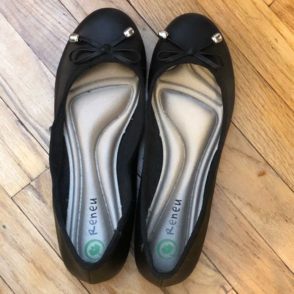 Black Anisa ballet flats, only worn once, Reneu